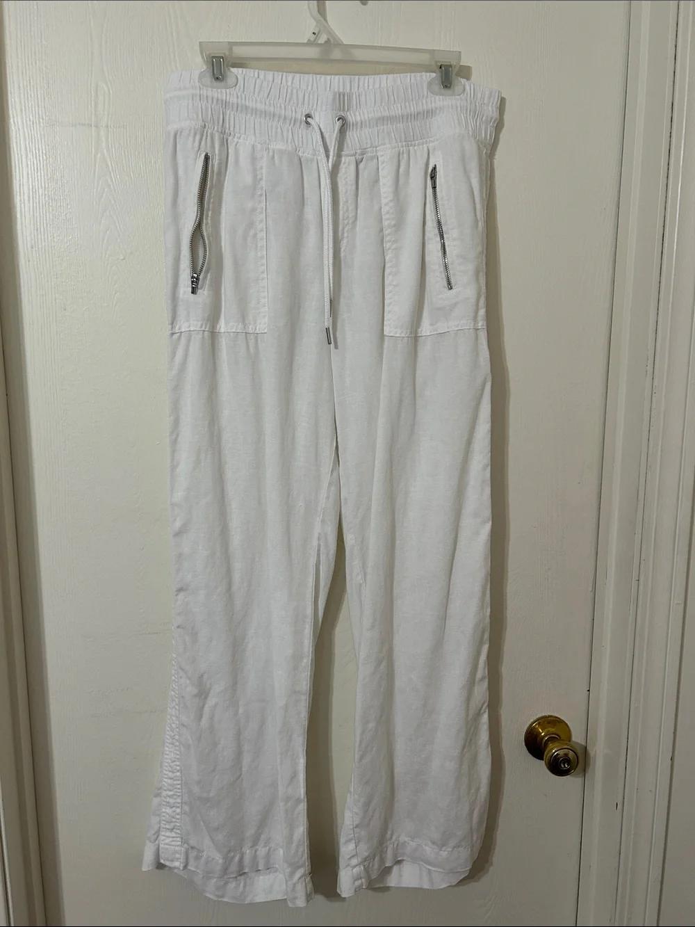 Athleta White Men's Drawstring Joggers with Zip Pockets